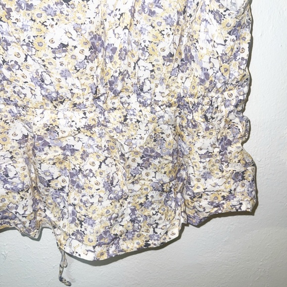 Wild fable women’s floral open front ruffle rayon top - Picture 10 of 10